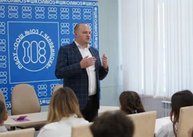 Депутаты гордумы Челябинска помогают школьникам избежать наркосетей