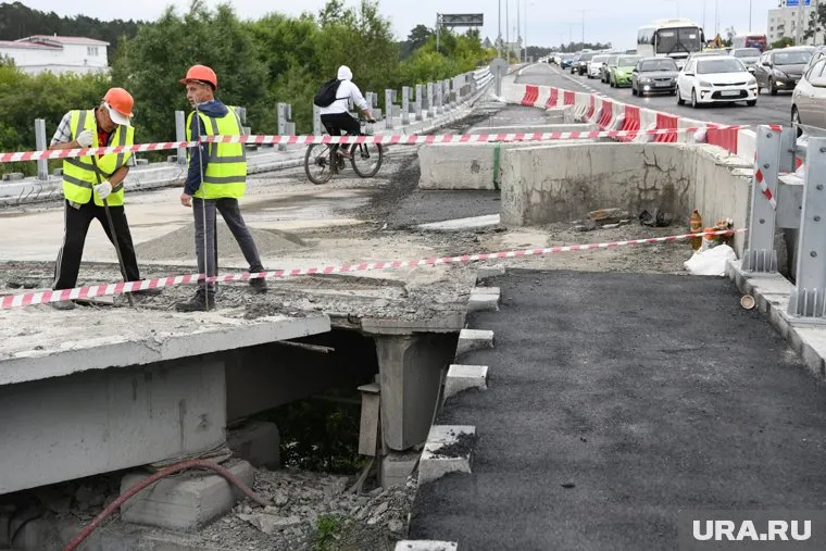 Дорога из Кольцово в центр Екатеринбурга была закрыта с апреля