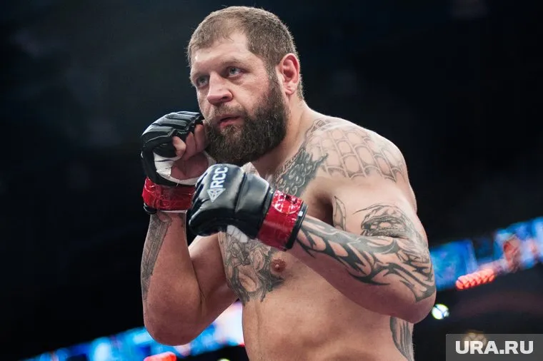 Александр Емельяненко приехал на премьеру фильма в Екатеринбург