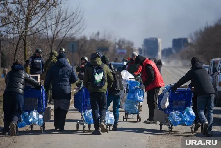 На «Азоте» нет воды и продуктов, сообщил Виталий Киселев