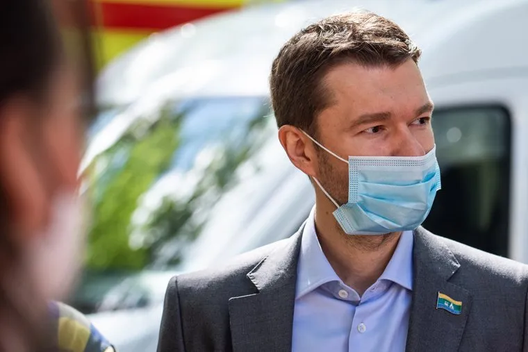 Передача автомобилей Скорой медицинской помощи бригадам медиков. Екатеринбург