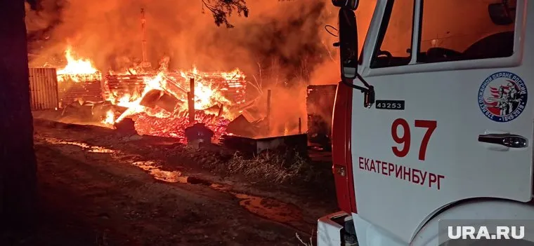 В СНТ «Восход» огонь распространился на площади 300 квадратных метров