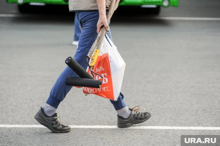 Средняя зарплата штукатура-маляра в регионе достигла 86,7 тысяч рублей