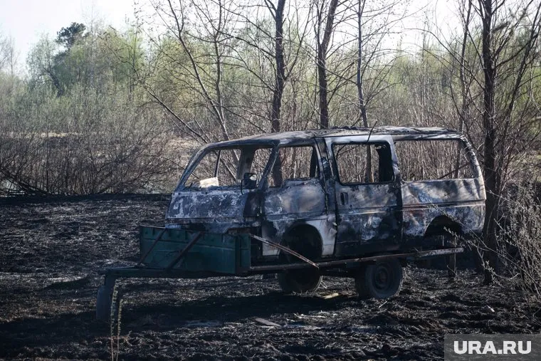 Пожар в селе Бачелино уничтожал жилые дома, автомобили и фельдшерский пункт