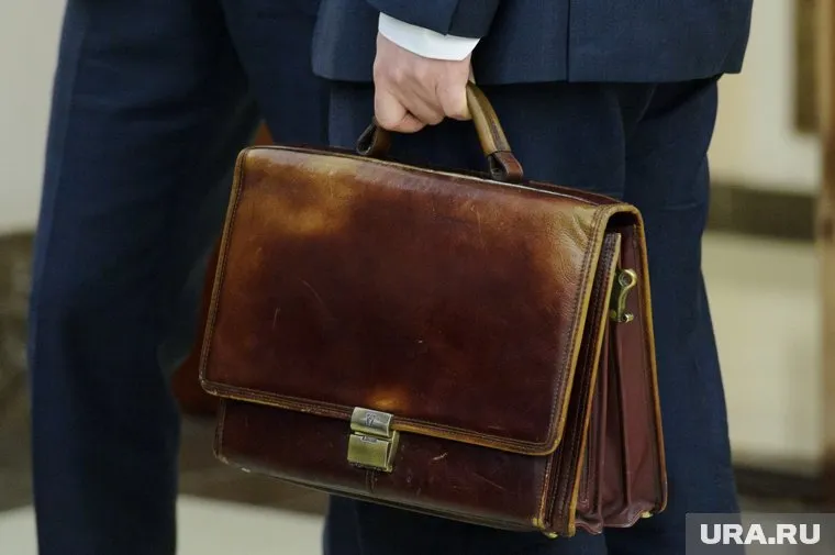 Общественность продолжает гадать, кому достанется пост главы Сургута