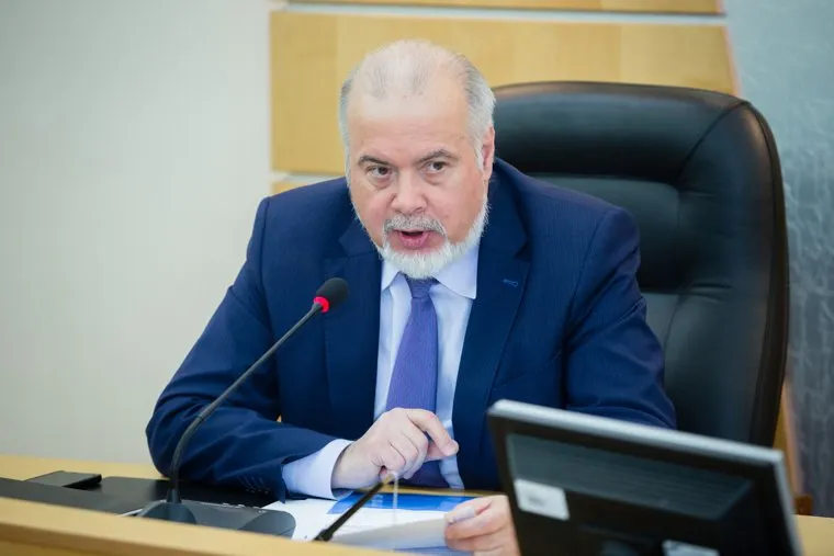 Депутатские слушания по отчету Главы города. Сургут, шувалов вадим