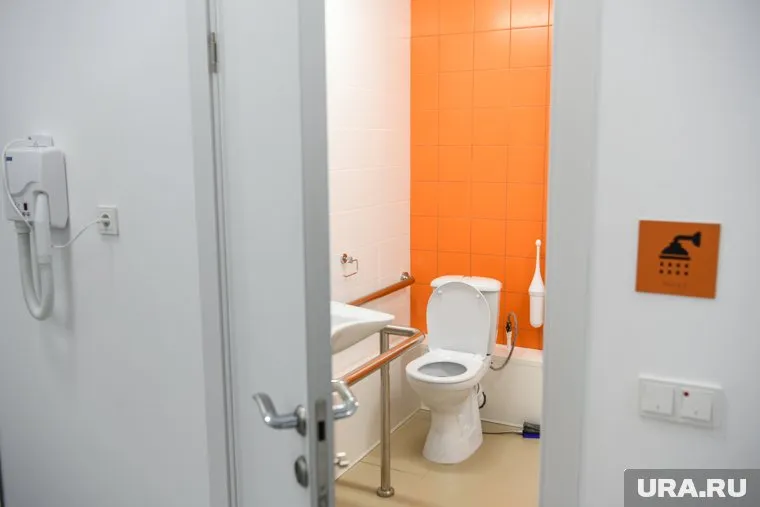 Уборные установлены на трех этажах центра (архивное фото)