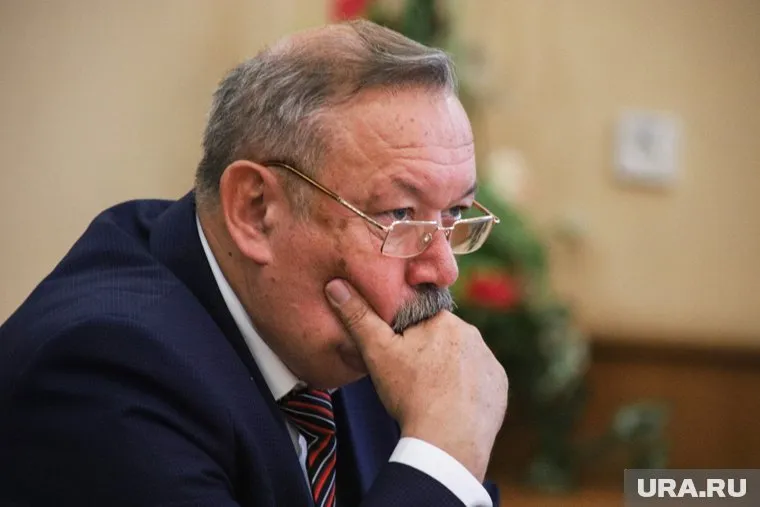 Александр Якушев уходит с должности руководителя городским избиркомом