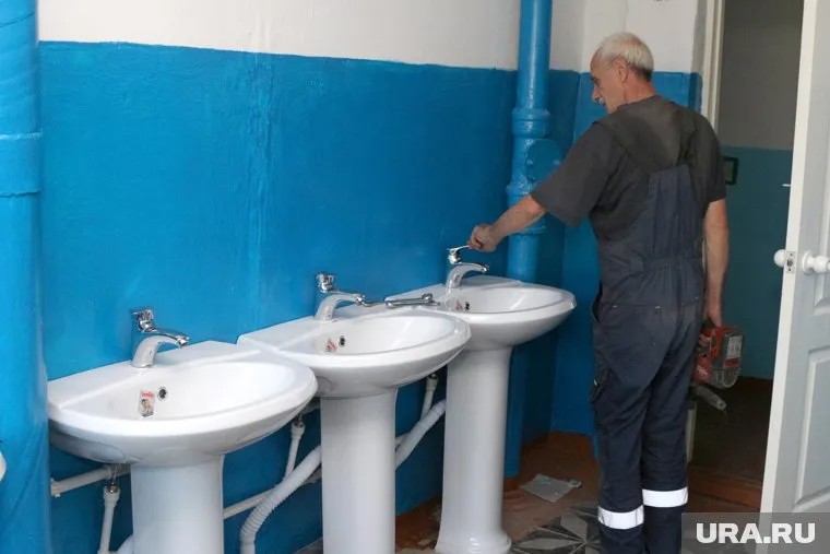 Мэрия Кургана не смогла через суд выселить сантехника