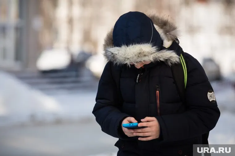 Школьники создали паблик, где публиковали мемы про школу и педагогов