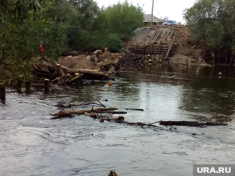 Все, что осталось от моста через Какву