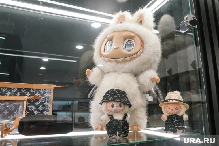 В Челябинске на длинных выходных пройдет Хэллоуин с Лабубой и мастер-класс по росписи куклы