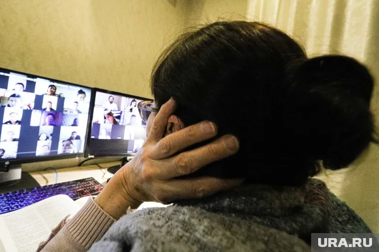 Учителям хотят компенсировать расходы за время дистанционного обучения