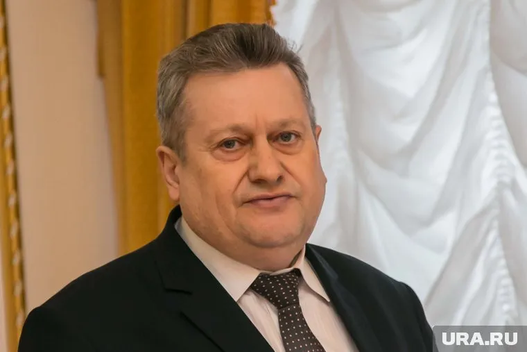 В Кургане бывший начальник Госжилинспекции Владимир Чупахин пытается найти новую работу