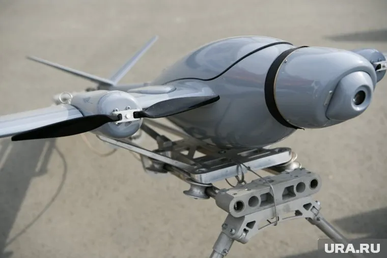 На дальние расстояния ВСУ направляет дроны без военно-стратегического смысла, считает Дмитрий Афанасьев