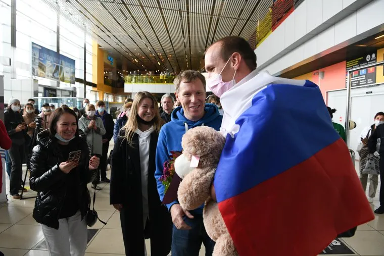 Михаил Асташов вернулся на Родину после паралимпиады в Токио. Екатеринбург 