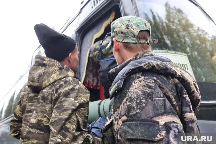 Житель Качканара Александр Власовских, прошедший первую чеченскую кампанию, снова отправляется на фронт (фото из архива)