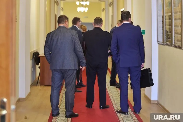 Десятки сотрудников правительства региона до конца года улучшат навыки общения