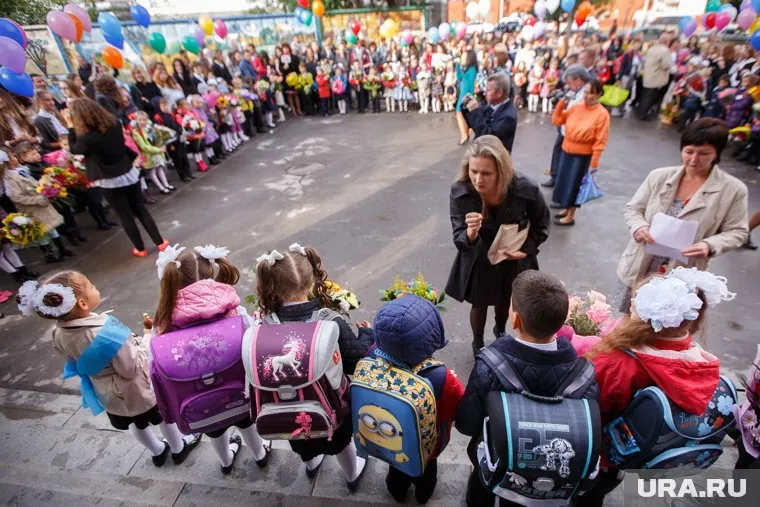 Для "вышибания" "благотворительных долгов" свердловские педагоги применяют изуверские методы