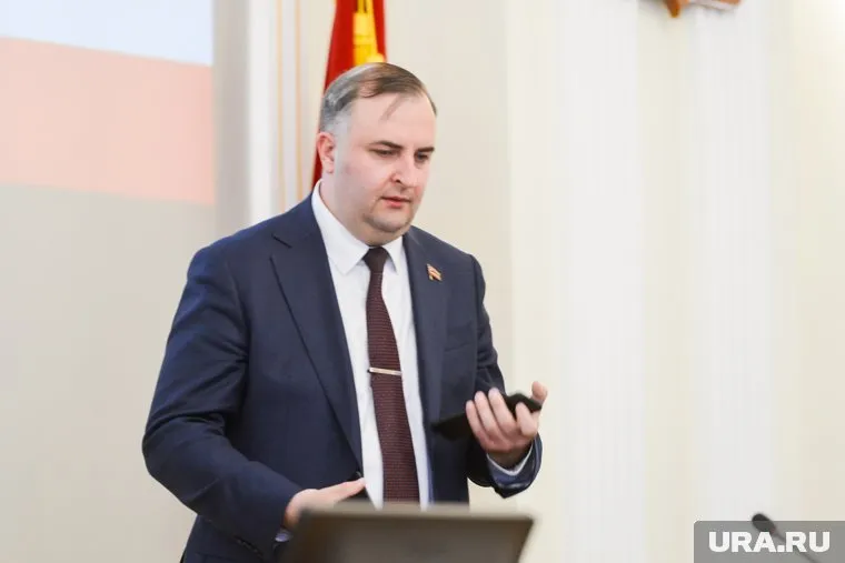 По словам Олега Гербера, депутаты поддержали изменения в регламент