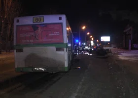 Екатеринбурженка сломала ноги в страшной аварии с автобусом