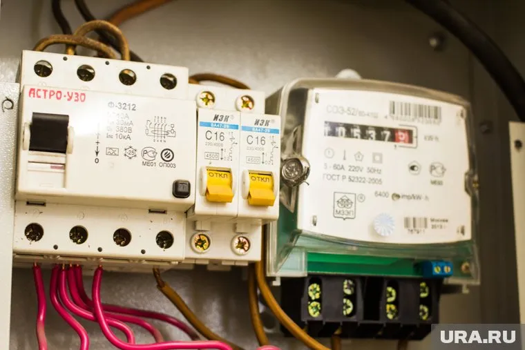 За свет супруга бизнесмена не заплатила полмиллиона рублей