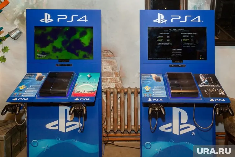 В клубе клиенты смогут поиграть на консолях PlayStation 4