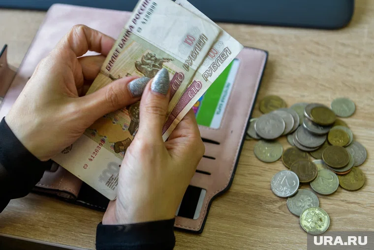 Пенсию в 500 тысяч могут получать только летчики и космонавты