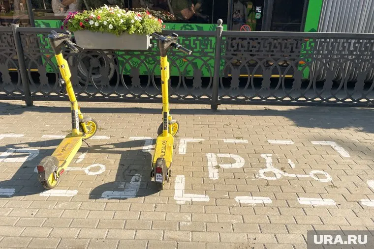 Молодой парень на самокате теперь должен выплатить пострадавшей моральную компенсацию 