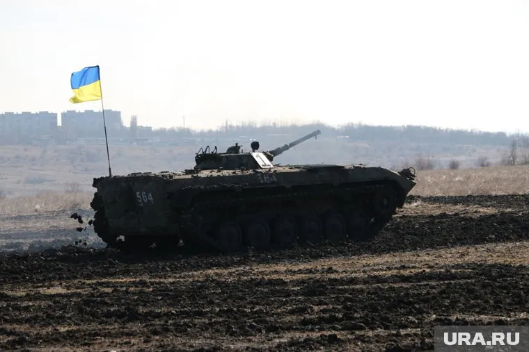 Киев отправил националистический батальон для деблокировки Бахмута, заявил Андрей Марочко