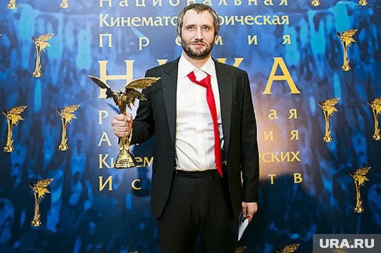 Режиссер, получивший известность благодаря работе над фильмами "Дурак" и "Майор", считает себя человеком слабым и сомневающимся