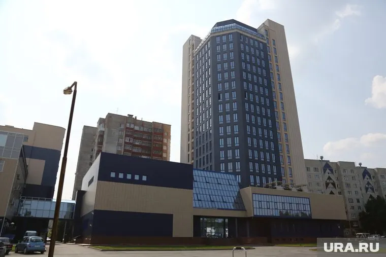 «СибНАЦ» не может продать здание офиса, чтобы погасить треть долгов