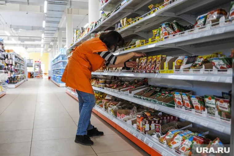 В магазинах начали снижаться цены на некоторые продукты