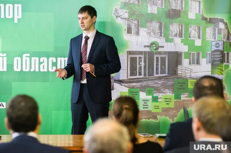 Пономареву уже сообщили, что с понедельника он не работает в МУПе