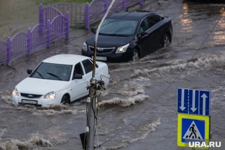 Горожане обвиняют городские власти в отсутствии нормальной стоковой системы