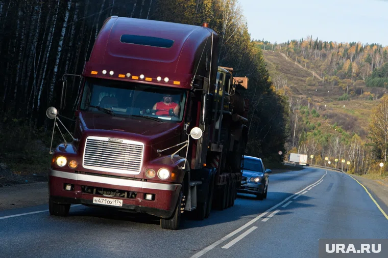 Школьник доехал из Пыть-Яха в Тюмень на попутной фуре