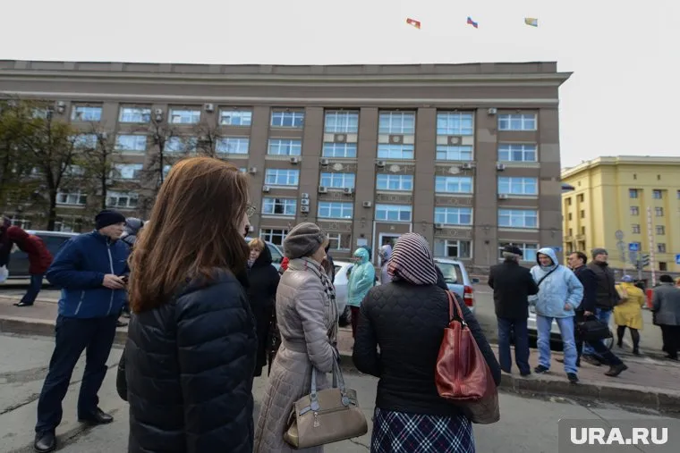 Осинин утверждает, что лжеминирование происходит строго по списку