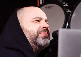 Продюсер из Кургана Максим Фадеев добавил в стриминг редкие треки из архива