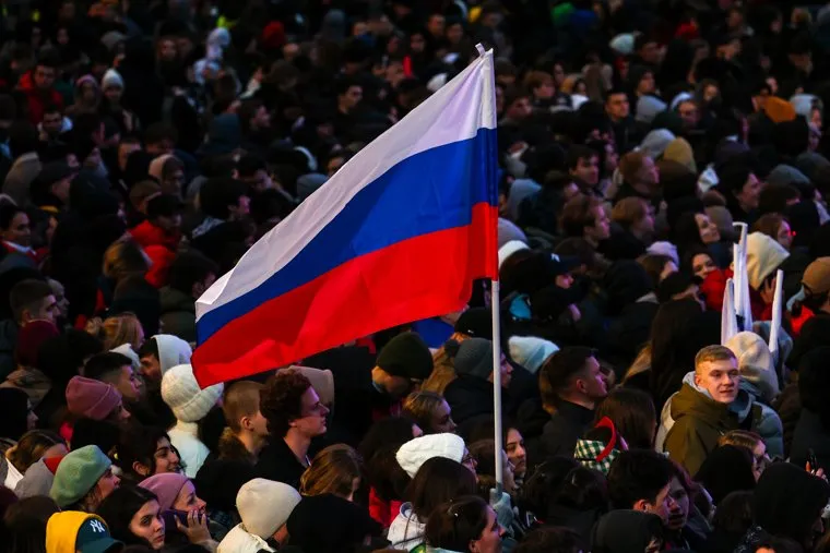 Концерт "10 лет в родной гавани, Крымская весна" на Красной площади. Москва