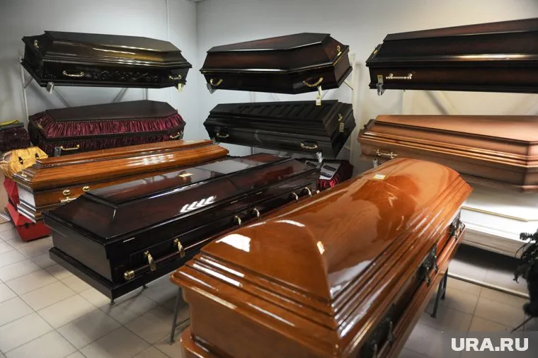 У минздрава более жесткие требования к организации похорон, чем у Роспотребнадзора