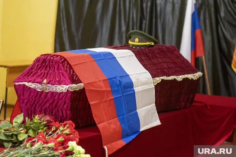 Церемония прощания с погибшим прошла в Доме офицеров Пермского гарнизона