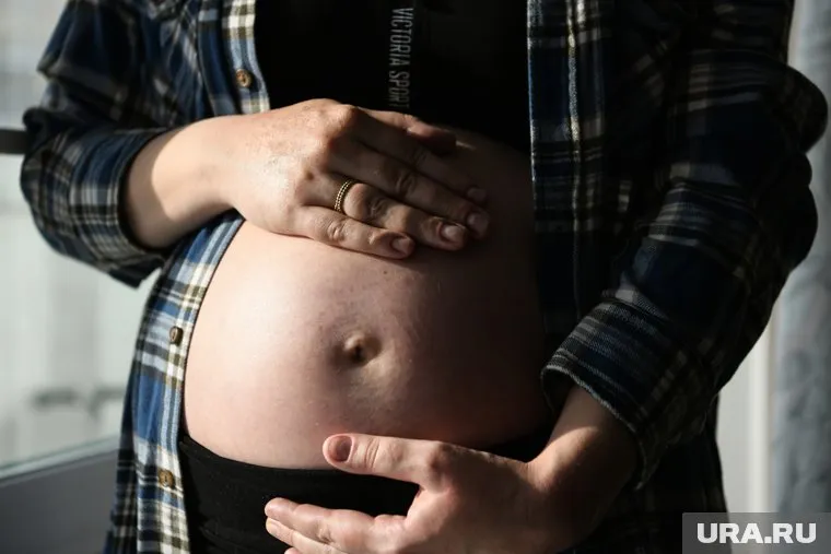 Беременных студенток и молодых мам хотят поддержать на законодательном уровне