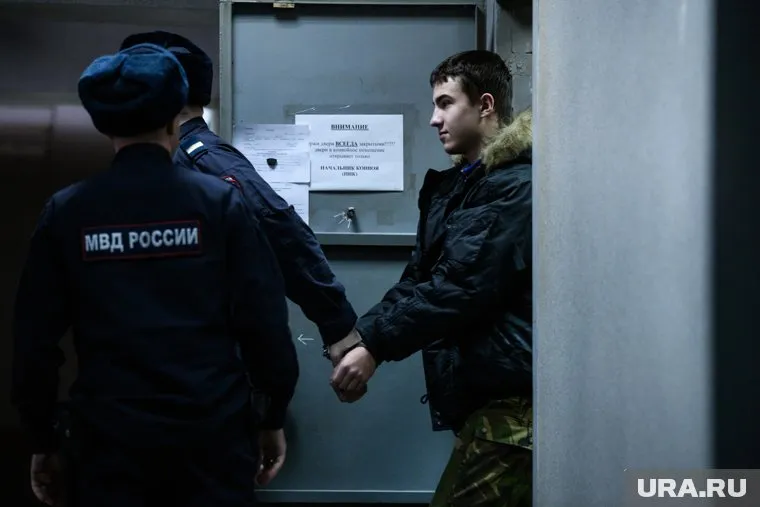 Полиция ищет подозреваемых