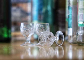 В Ленобласти выявлена организация, распространявшая суррогатный алкоголь