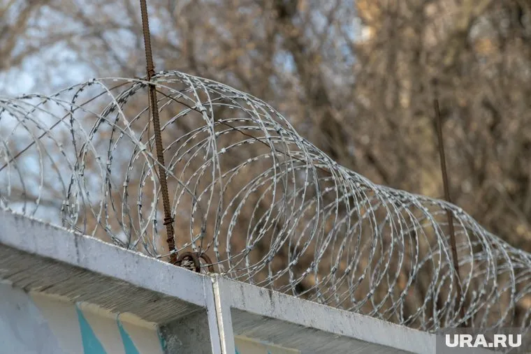 Мужчины сбежали из колонии 15 октября в Кировград