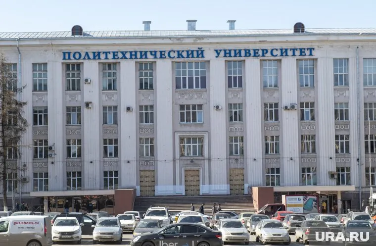 Пермские вузы принимают школьников из ЛНР и ДНР несколько лет