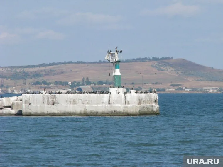 Судна потерпели крушение в Керченском проливе