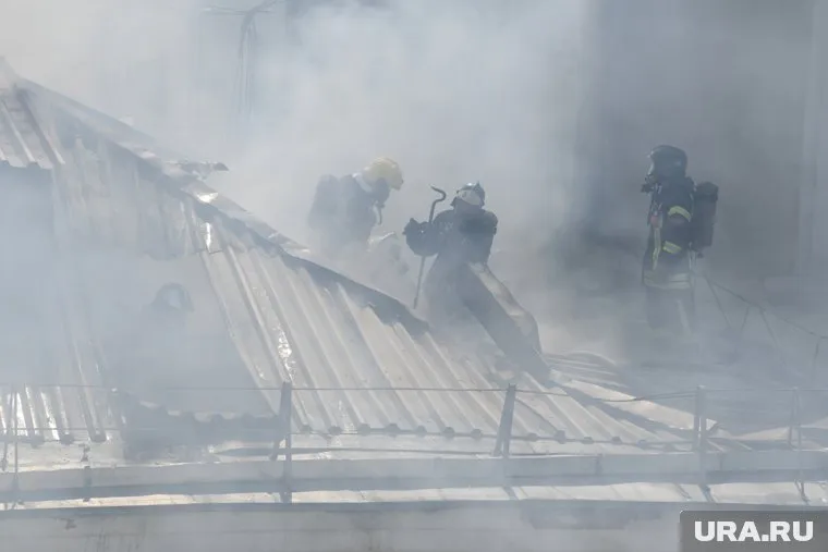 В результате атаки украинского БПЛА повреждена кровля промышленного предприятия