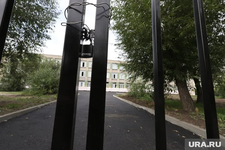 Новая кетовская школа будет пустовать, пока власти не договорятся с подрядчиком о ее цене (архивное фото)