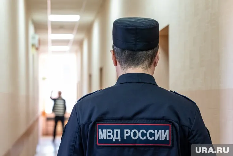 Сотрудники полиции выясняют подробности ЧП в ребенком в Пласте 